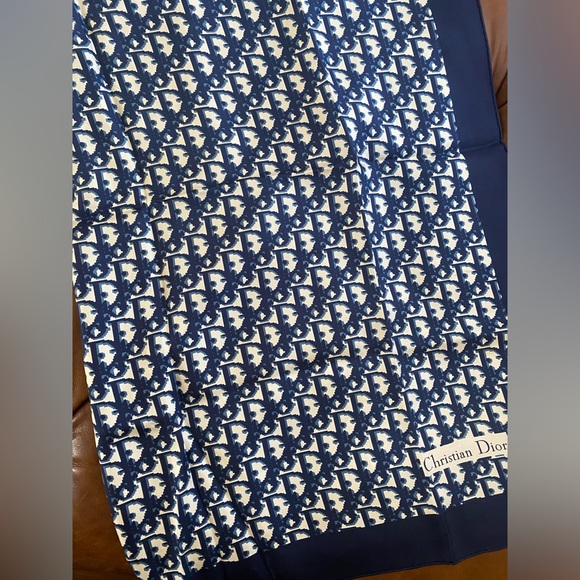 MITZAH DIOR OBLIQUE SILK NECKERCHIEF - Picture 4 of 11